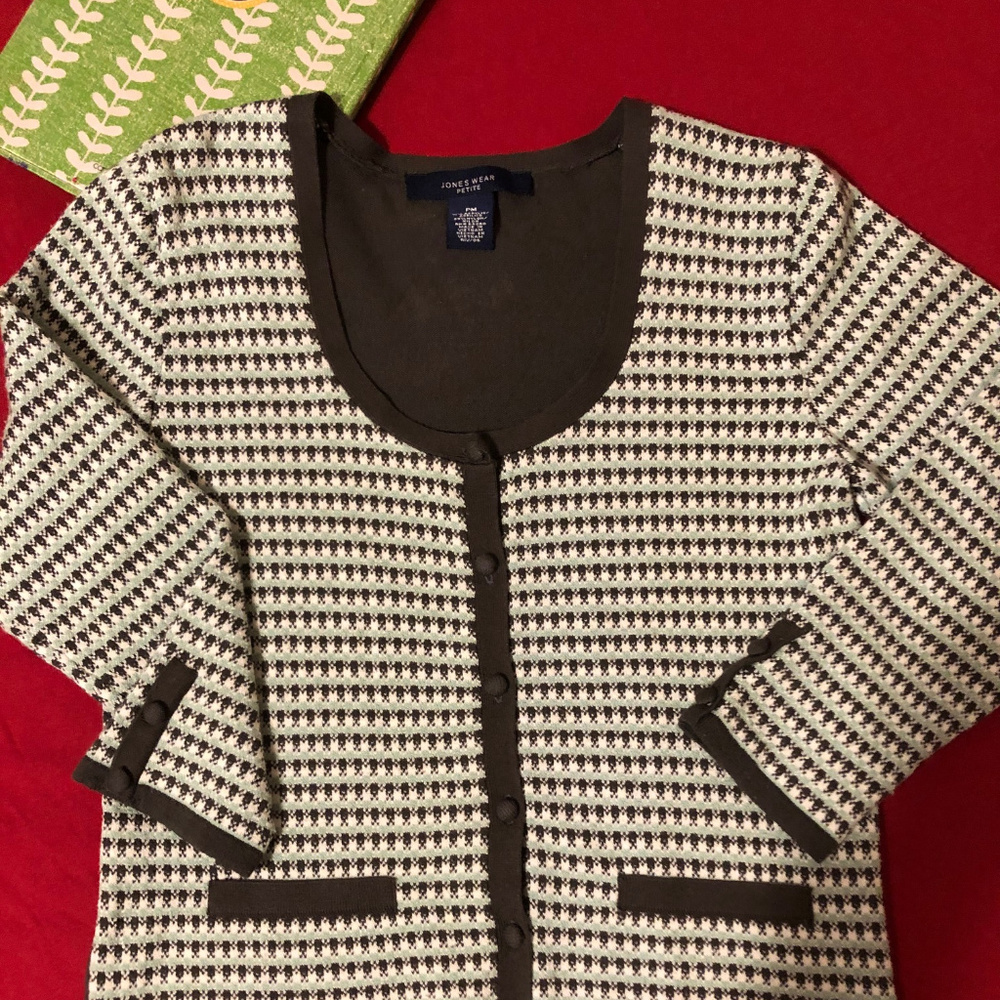 Jones Wear Petite Women's Knit Cardigan Sweater PM